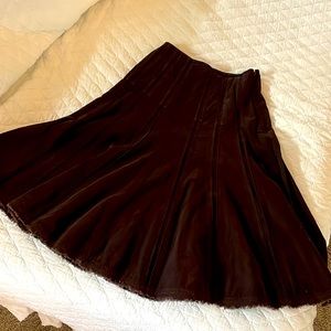CAbi Women’s Merlot/Baby Corduroy flare pin tuck skirt, side zip-sz4. New/no tag